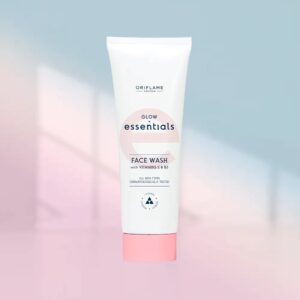 Glow Essentials E & B3 Vitamin Face Wash Foam
